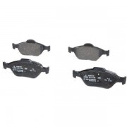 Тормозные колодки Bosch дисковые передние FORD/MAZDA Fiesta/Fusion/121 F 1.25-1.6 0986424558