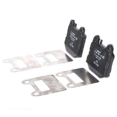 Тормозные колодки Bosch дисковые задние MERCEDES ML W163 "R >>"05 0986494410